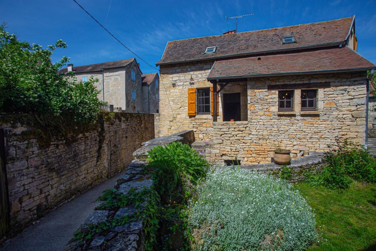 Maison En Pierres Au Coeur Du Village Medieval De Holiday home *