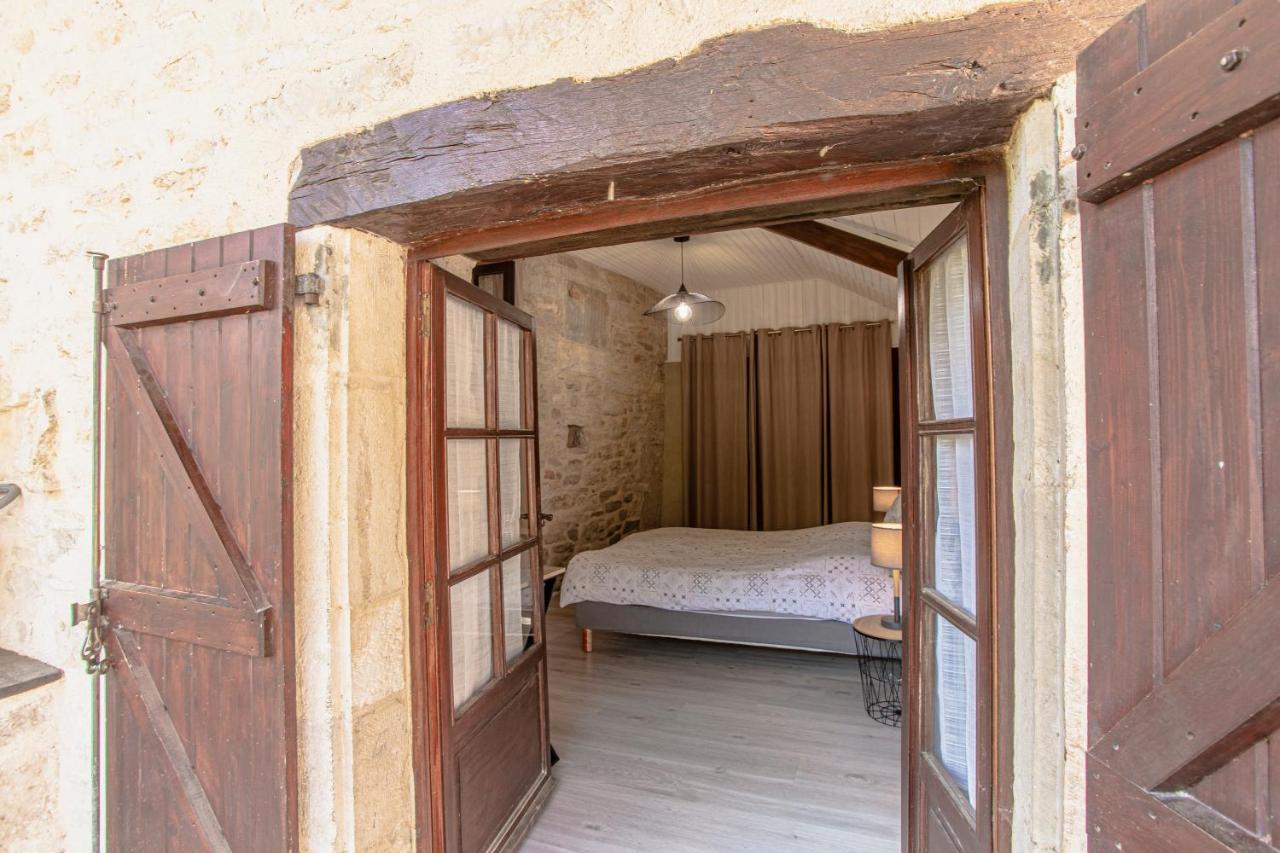 Vakantiehuis Maison En Pierres Au Coeur Du Village Medieval De Villeneuve-dʼAveyron