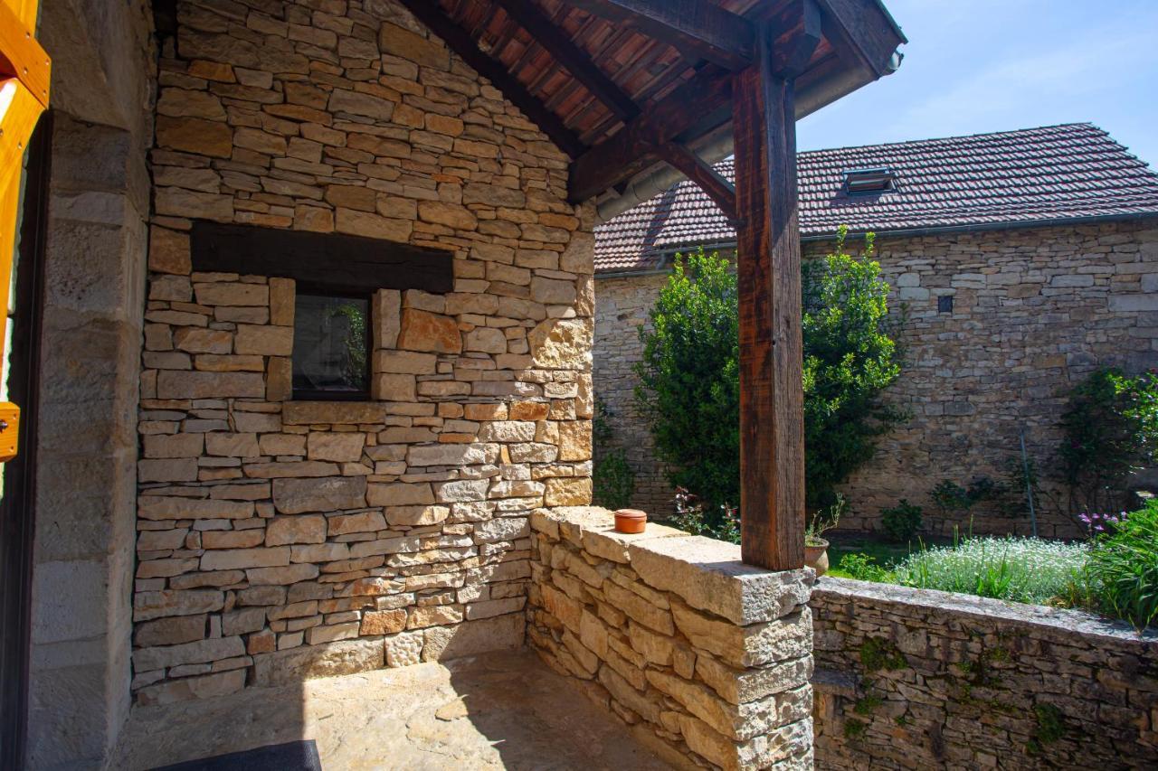 Maison En Pierres Au Coeur Du Village Medieval De * Villeneuve-dʼAveyron
