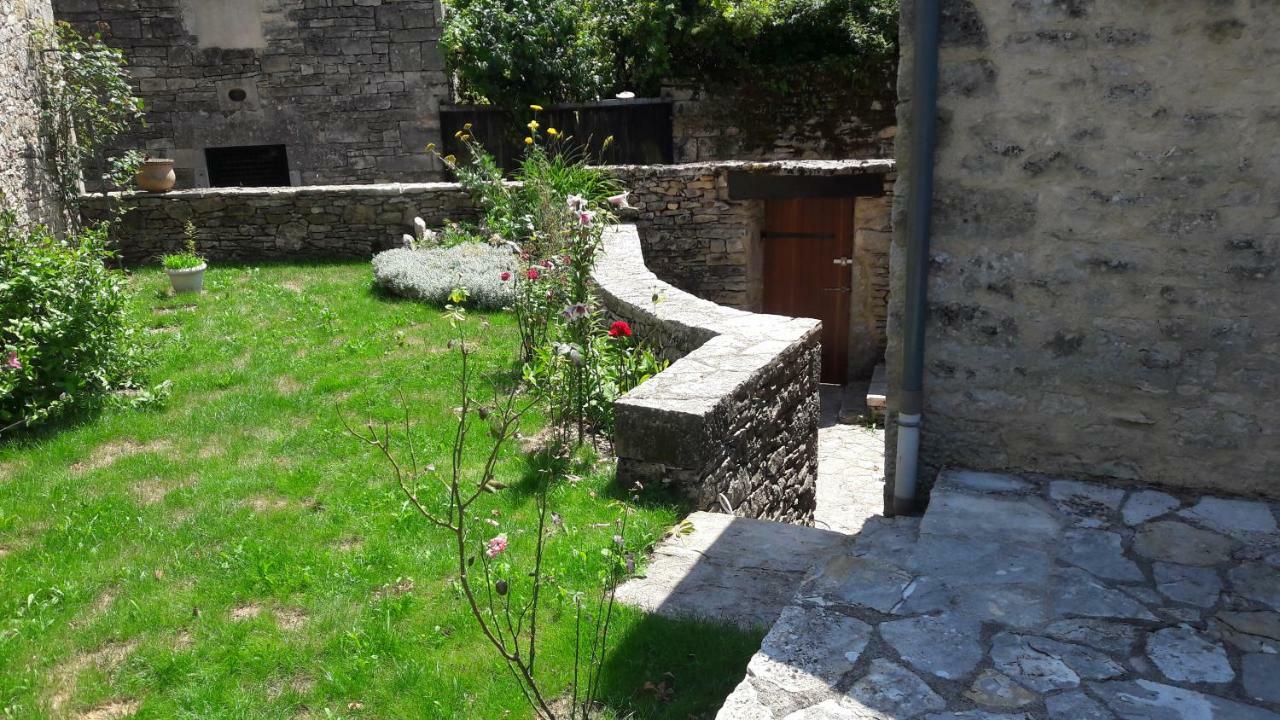 Maison En Pierres Au Coeur Du Village Medieval De Vakantiehuis Villeneuve-dʼAveyron